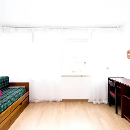 Apartament One Bedroom Appartement At Cascais 500 M Away From The Beach With City View Balcony And Wifi *